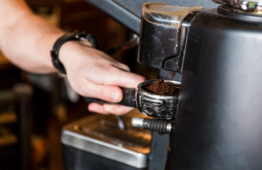5 Argumente convingatoare pentru a alege un espressor manual