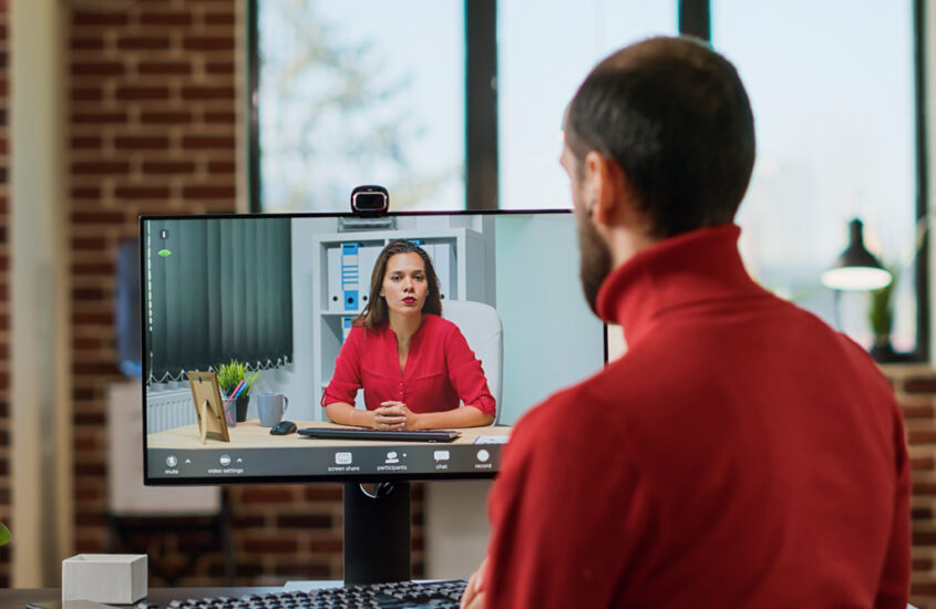 5 Avantaje esentiale ale unei camere web de calitate